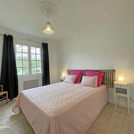 Maison Spacieuse Pour 15 Personnes Avec Jardin Et Animaux Admis - Fr-1-497-206 * Longny les Villages