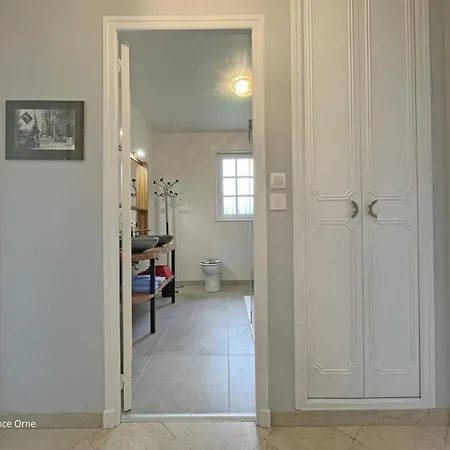 Grande Maison Familiale Avec Jardin, Garage Et Jeux Pour Enfants - Parfait Pour 15 Personnes En Normandie. - Fr-1-497-206