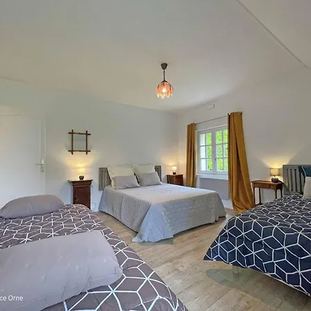 Grande Maison Familiale Avec Jardin, Garage Et Jeux Pour Enfants - Parfait Pour 15 Personnes En Normandie. - Fr-1-497-206 * Longny les Villages