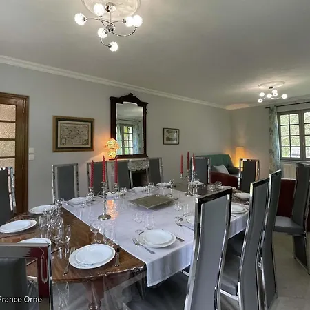 Maison Spacieuse Pour 15 Personnes Avec Jardin Et Animaux Admis - Fr-1-497-206 펜션 *