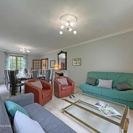 Maison Spacieuse Pour 15 Personnes Avec Jardin Et Animaux Admis - Fr-1-497-206 펜션 *
