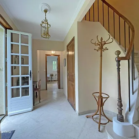 Ferienhaus Maison Spacieuse Pour 15 Personnes Avec Jardin Et Animaux Admis - Fr-1-497-206 *