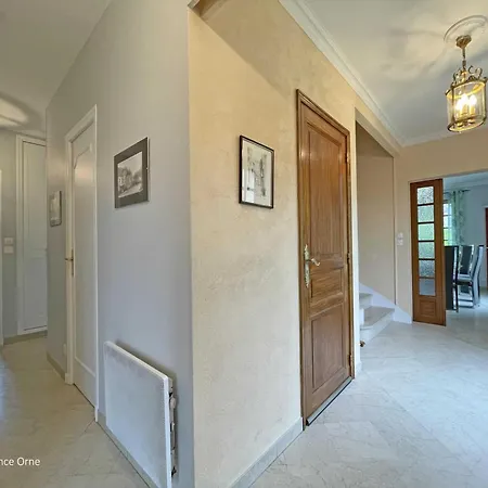 Ferienhaus Maison Spacieuse Pour 15 Personnes Avec Jardin Et Animaux Admis - Fr-1-497-206 *