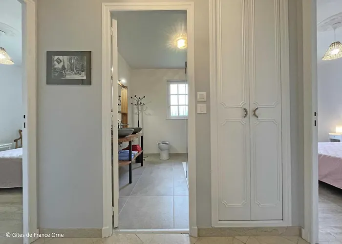 Maison Spacieuse Pour 15 Personnes Avec Jardin Et Animaux Admis - Fr-1-497-206