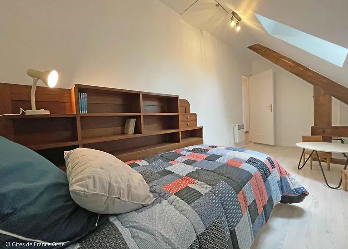 Maison Spacieuse Pour 15 Personnes Avec Jardin Et Animaux Admis - Fr-1-497-206